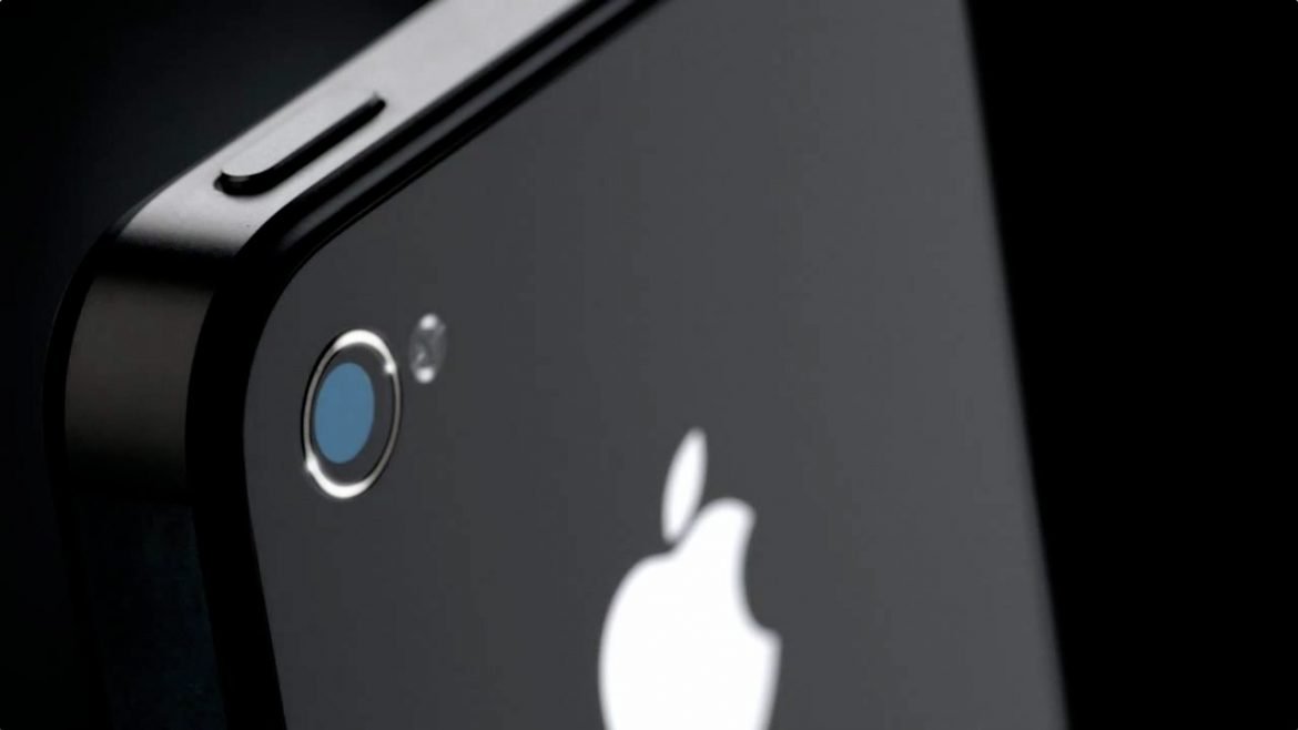 2015 May See the Launch of Both the iPhone 6S and the iPhone 7