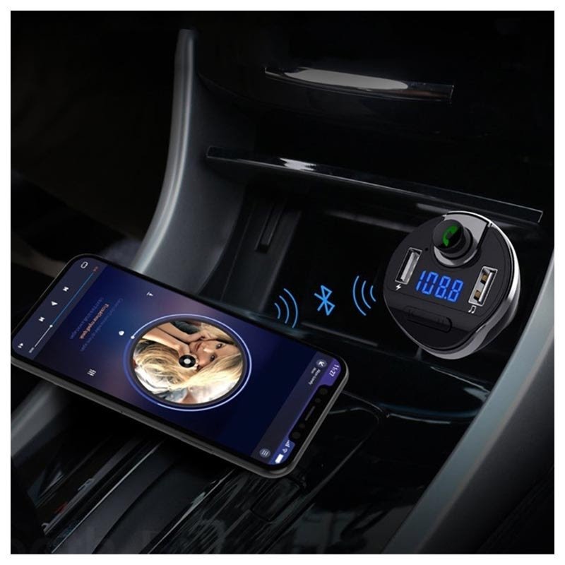 Bluetooth FM transmitter and phone charger
